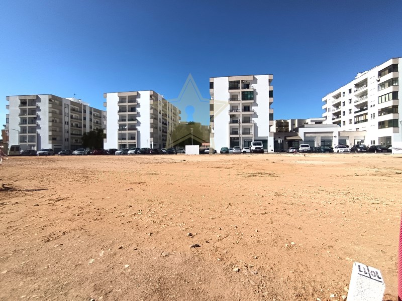 Land in Lagoa - view 1