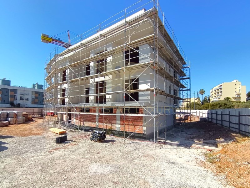 Apartment in Meia Praia - view 1