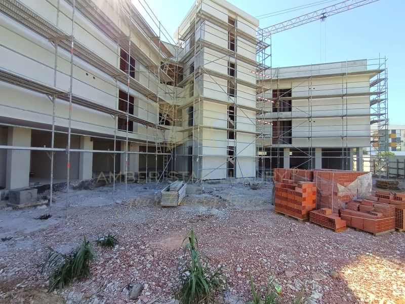 Apartment in Meia Praia - view 1