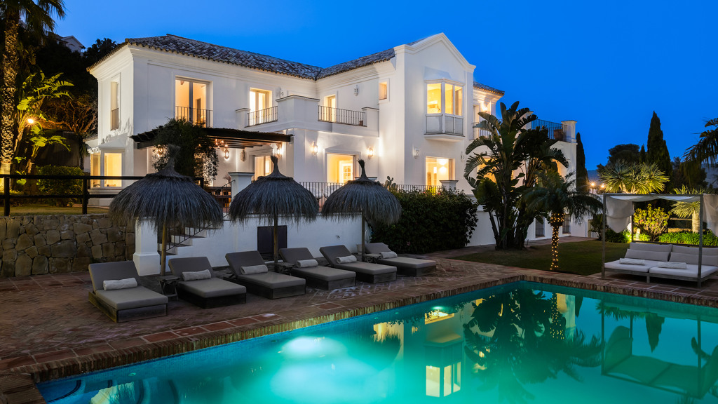 House in Marbella Del Este - view 1