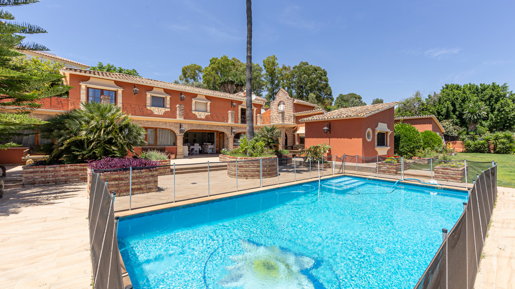 House in Artola - view 1