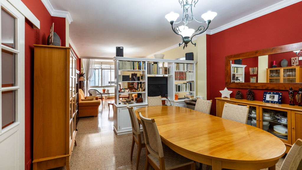 House in Las Palmas de Gran Canaria - view 1