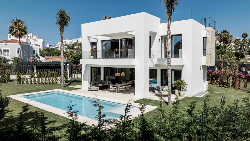 House in Atalaya Isdabe - view 1