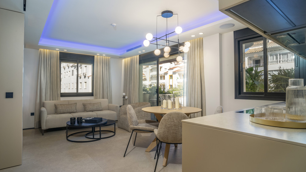 House in Nueva Andalucia - view 1