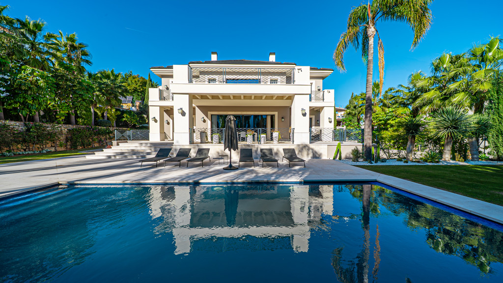 House in Atalaya Isdabe - view 1