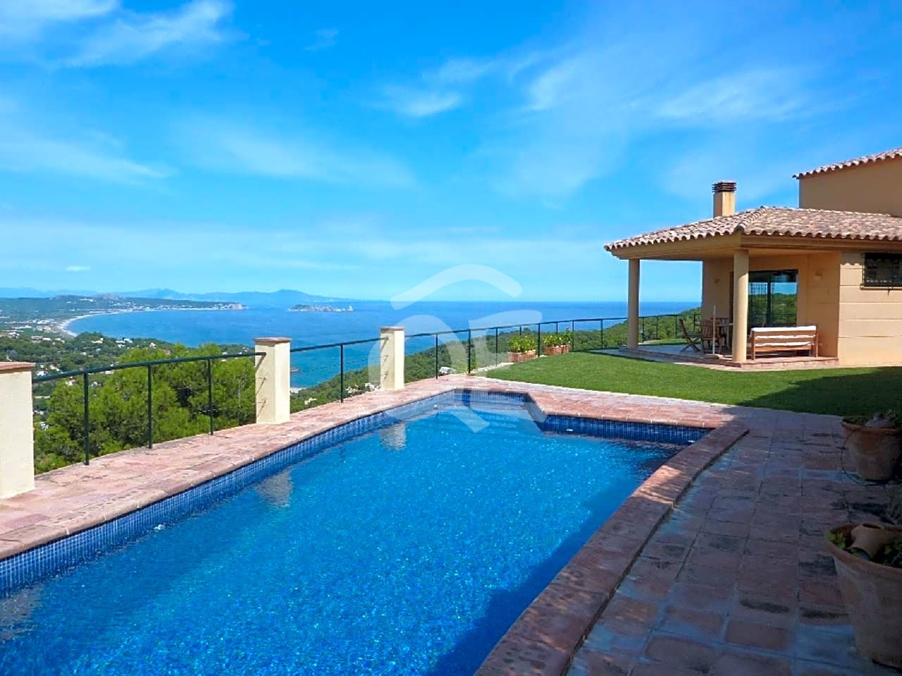 House in Girona - view 1