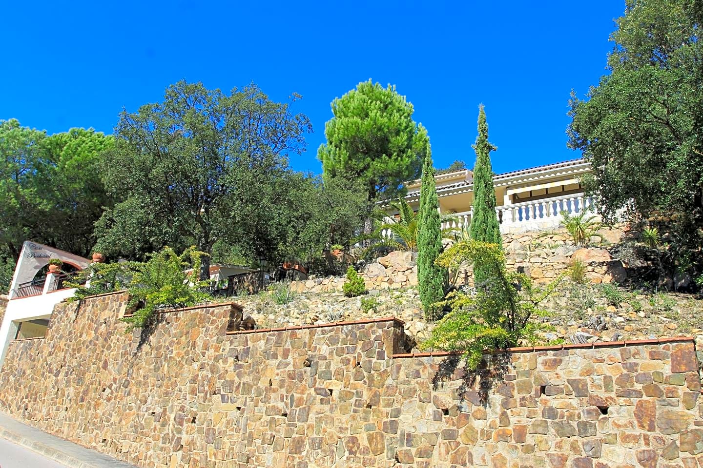 House in Girona - view 1