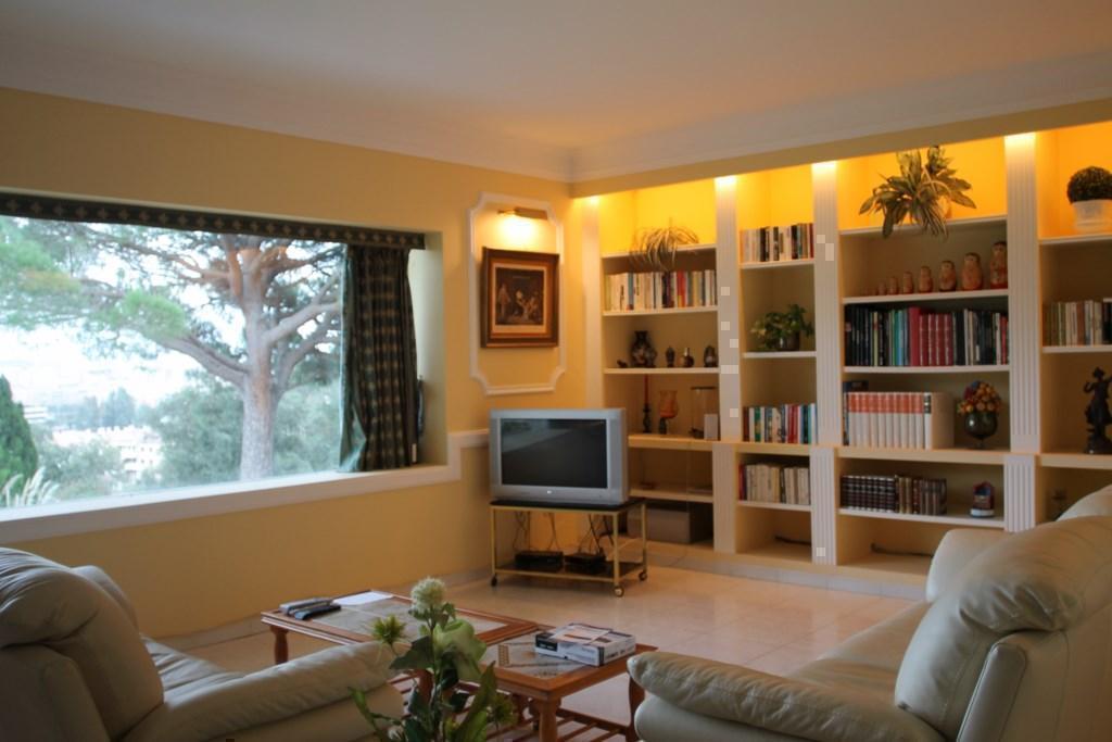 House in Girona - view 1