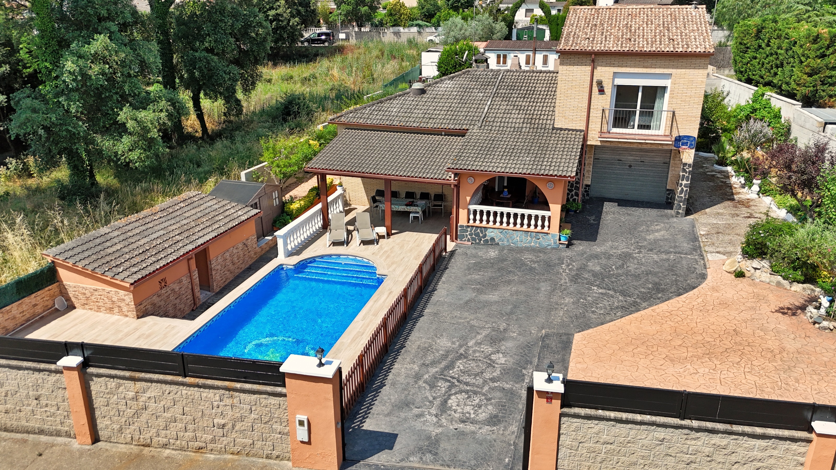 House in Girona - view 1