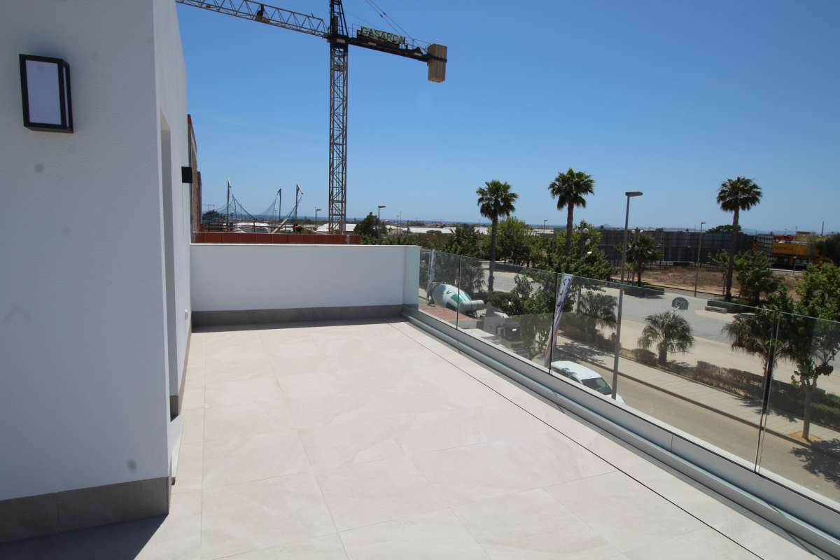 House in Torre de la Horadada - view 1