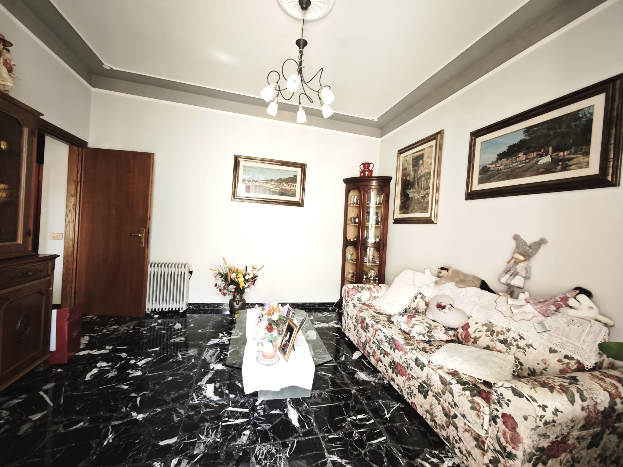 House in Volterra - view 1