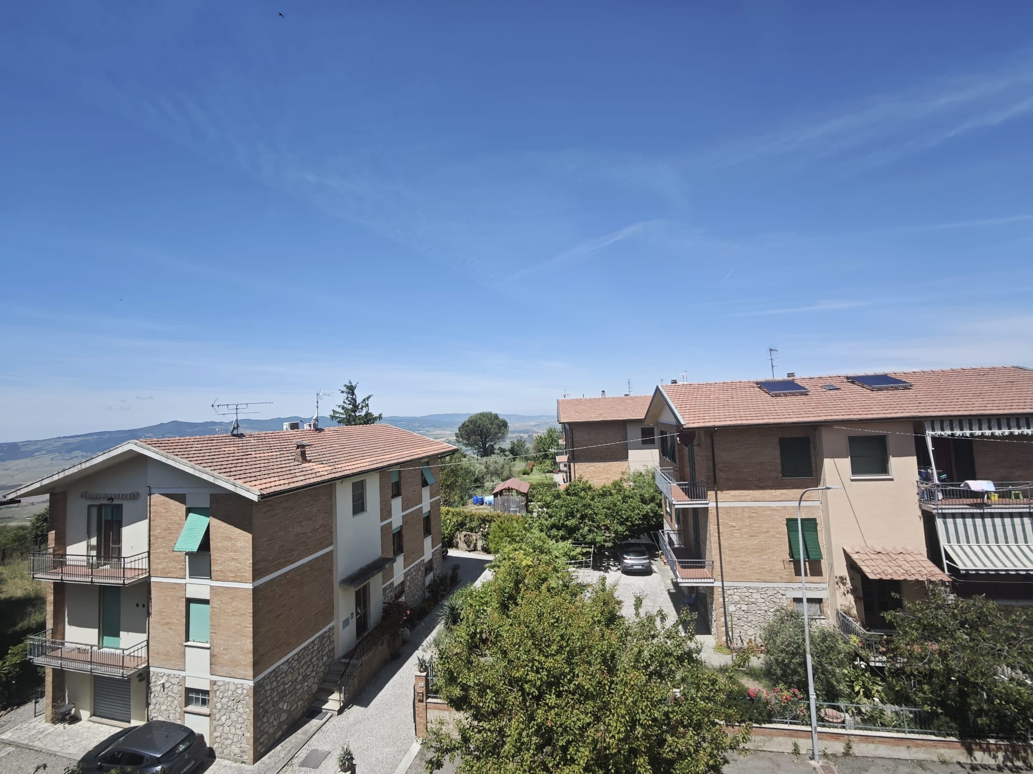 House in Volterra - view 1