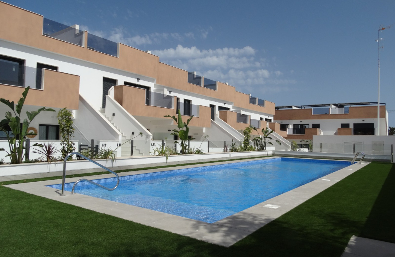 House in Pilar de la Horadada - view 1