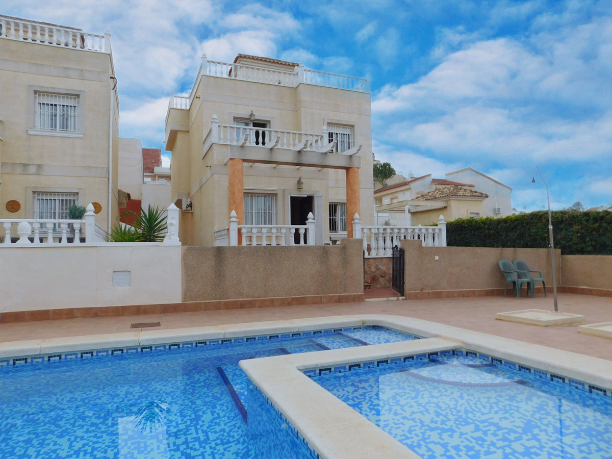 Villa in Ciudad Quesada - view 1