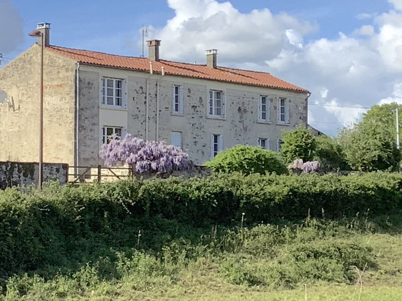 House in Saint-Cyr-des-Gats - view 1