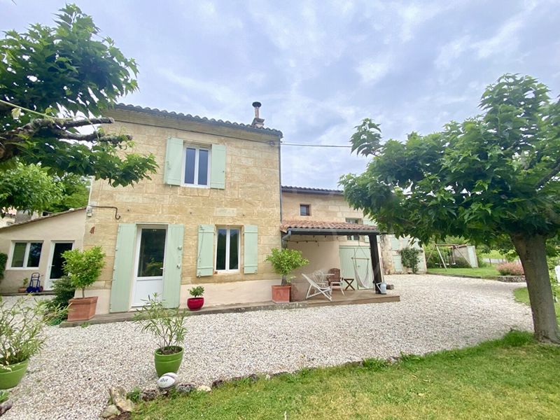 House in Saint-Etienne-de-Lisse - view 1