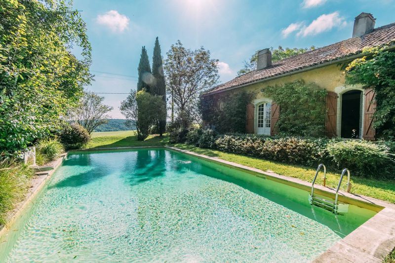 House in Marciac - view 1