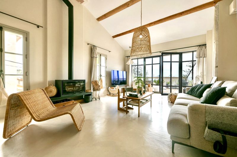 House in Uzes - view 1