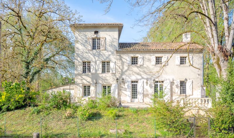 House in Condom - view 1