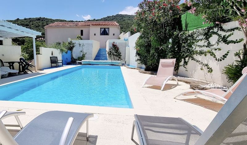 House in Caixas - view 1