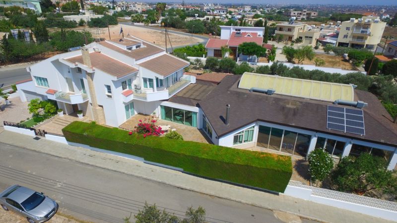 Villa in Deryneia - view 1