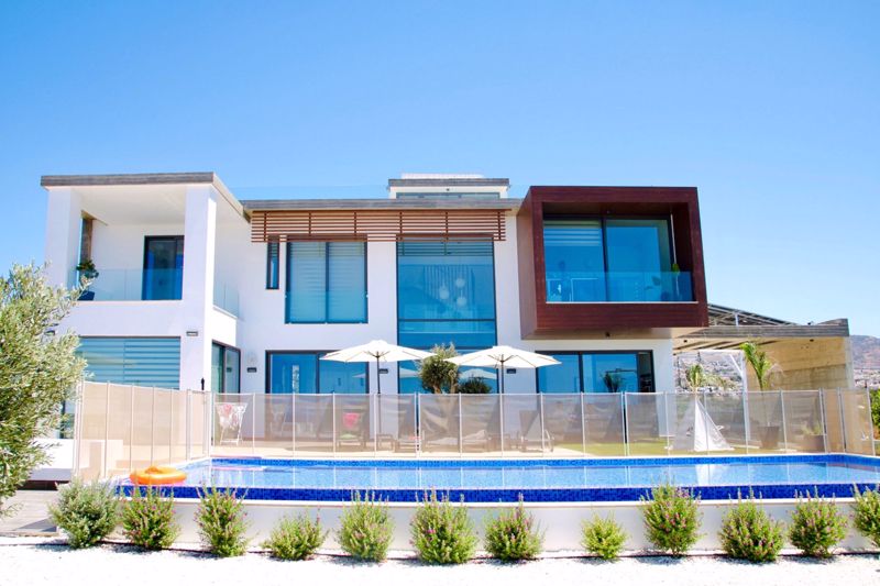 Villa in Pegeia - view 1