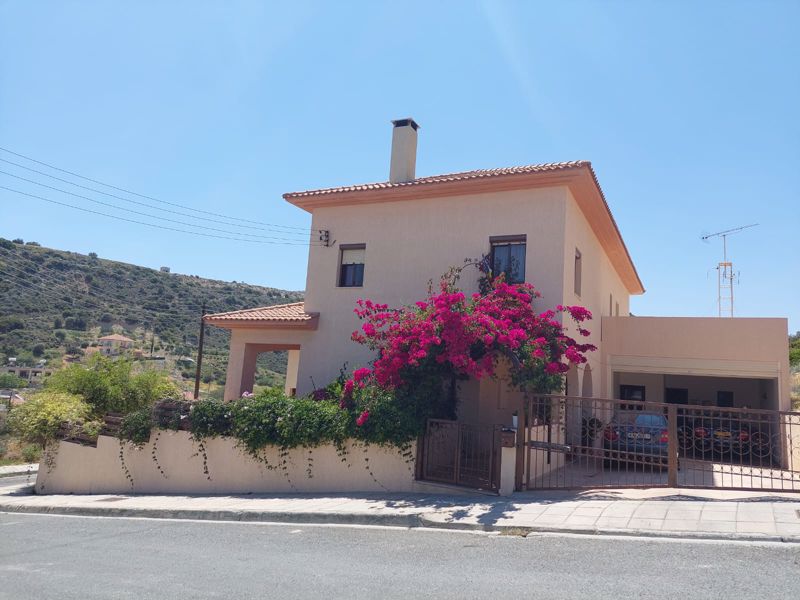 Villa in Germasogeia - view 1