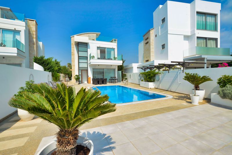 Villa in Protaras - view 1