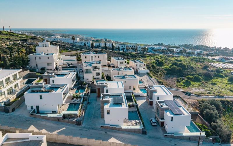 Villa in Chlorakas - view 1