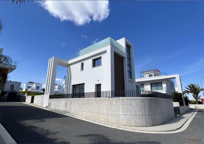 Villa in Protaras - view 1