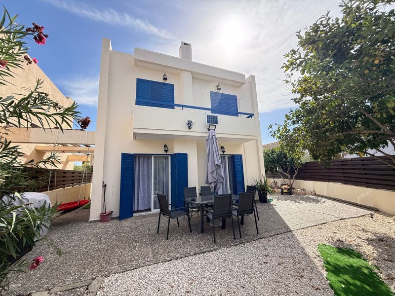 House in Chlorakas - view 1