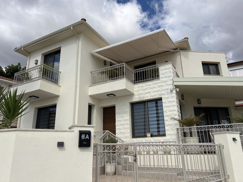 Villa in Pegeia - view 1