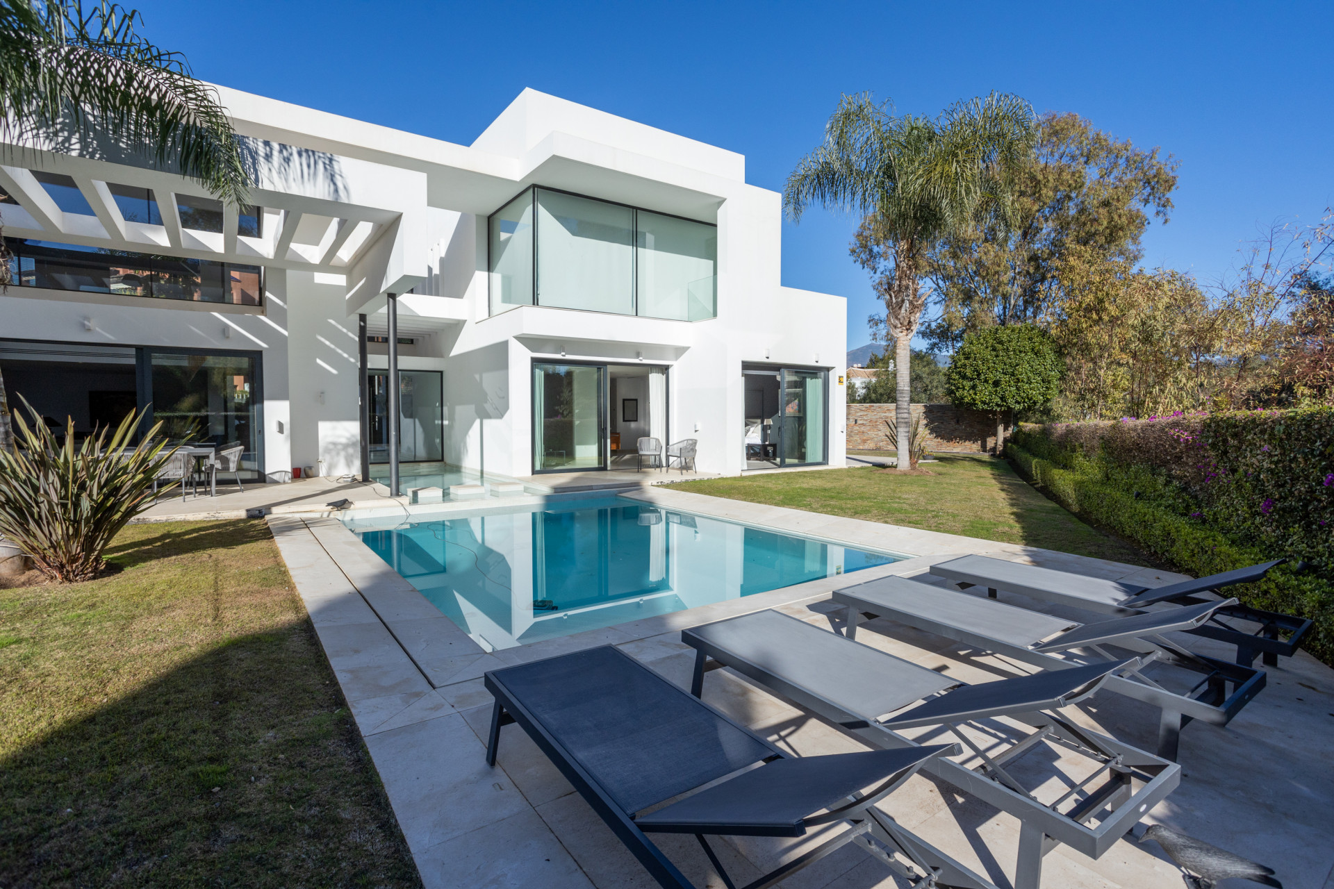 Villa in Atalaya Isdabe - view 1