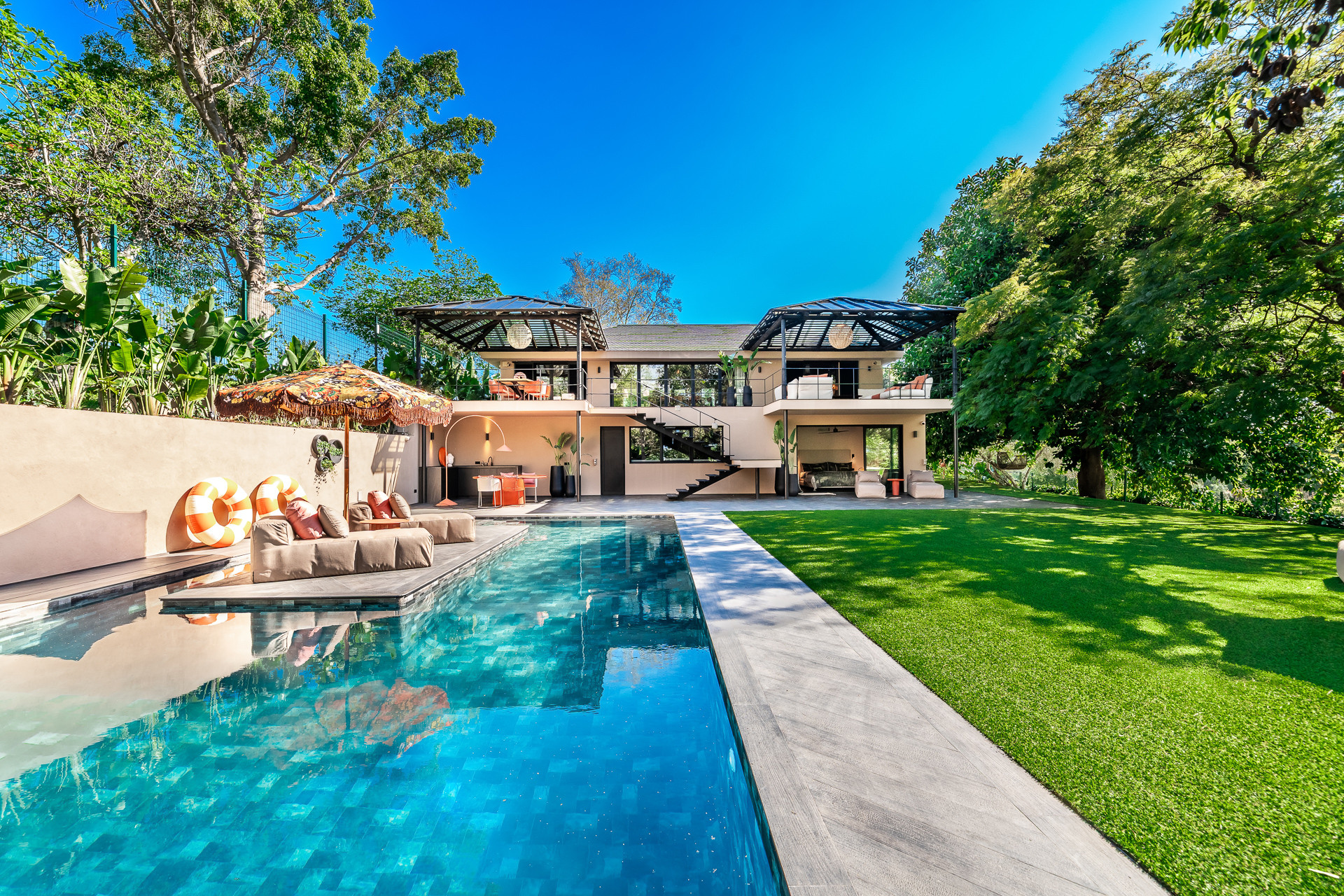 Villa in Guadalmina - view 1