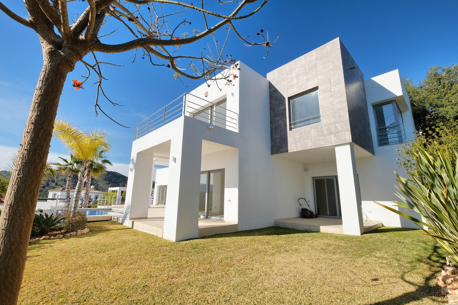 Villa in Atalaya Isdabe - view 1