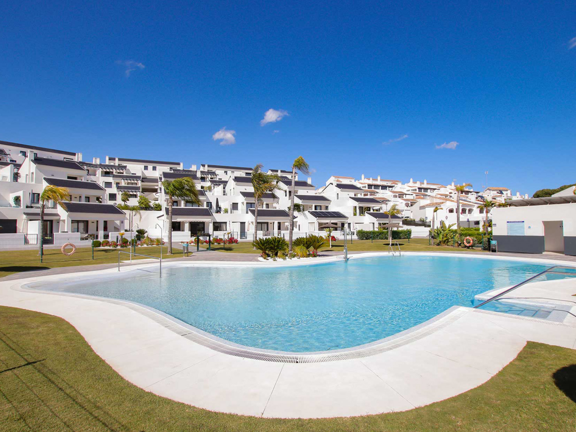 House in Estepona - view 1