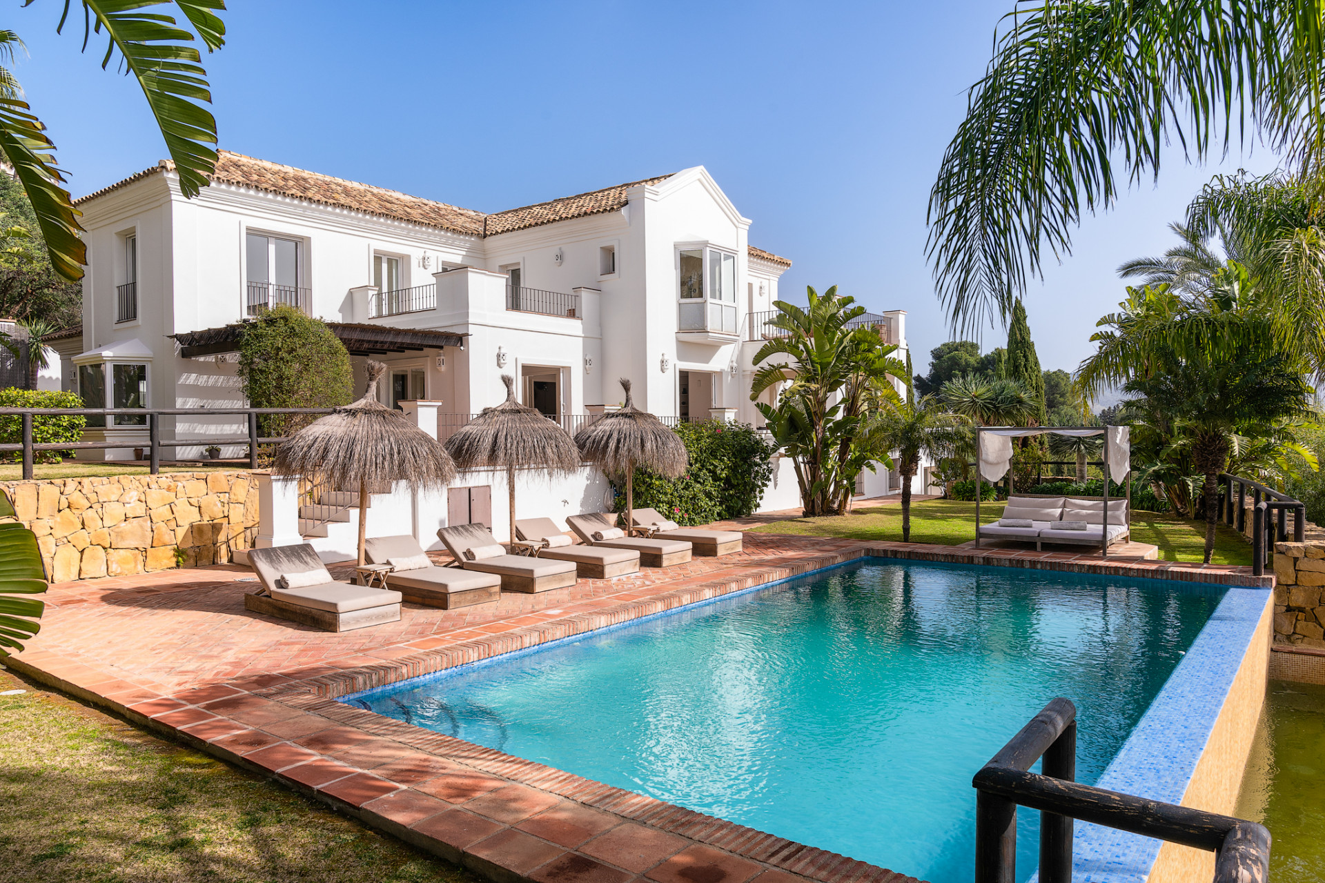 Villa in Marbella - view 1