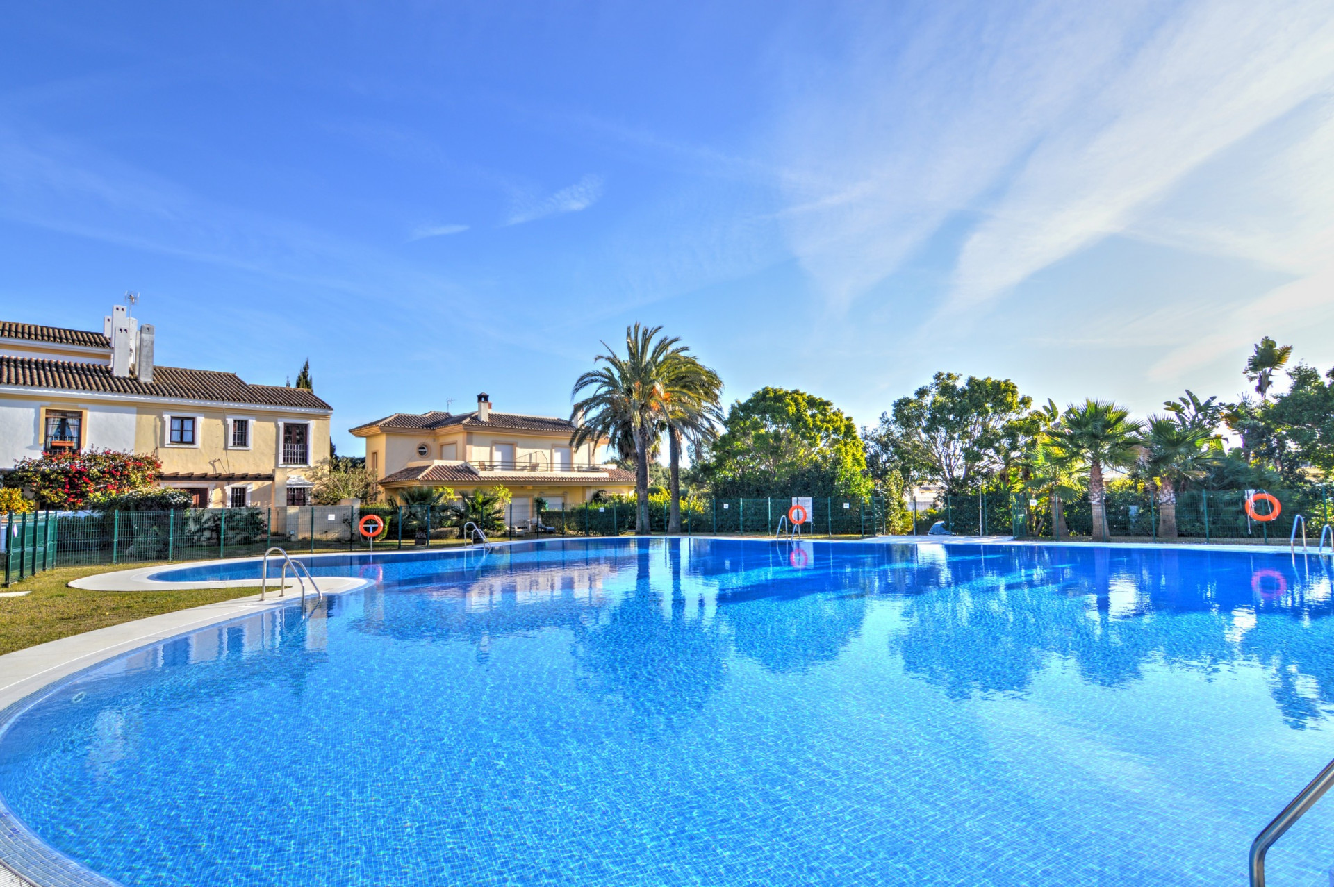 Apartment in San Roque - view 1