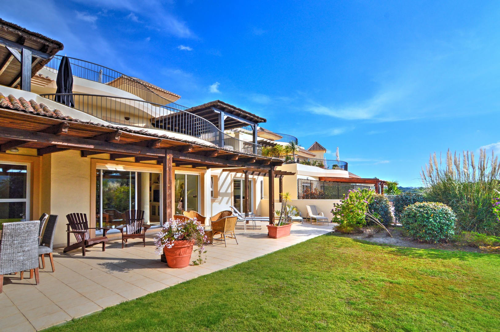 House in San Roque - view 1