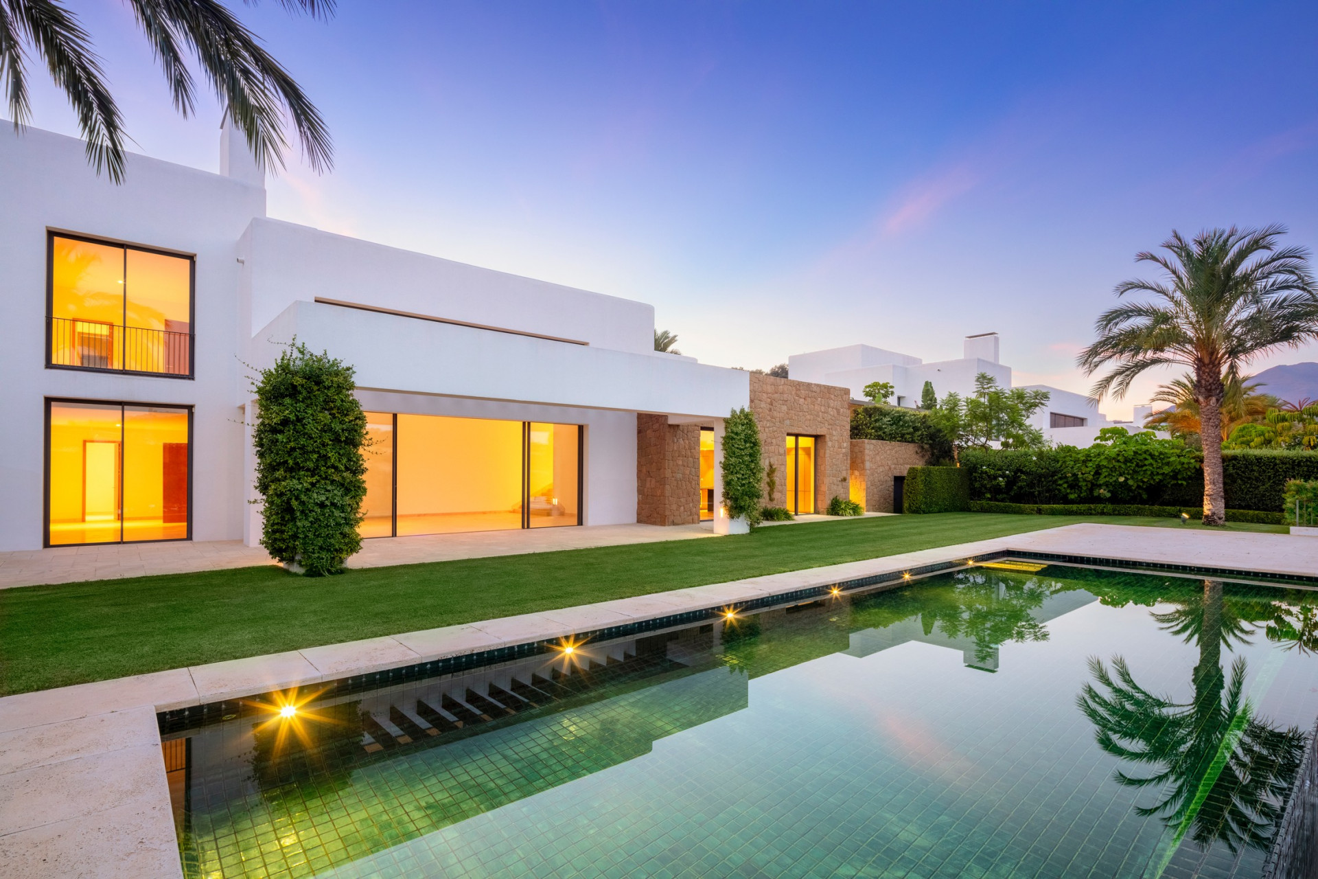 Villa in Malaga - view 1