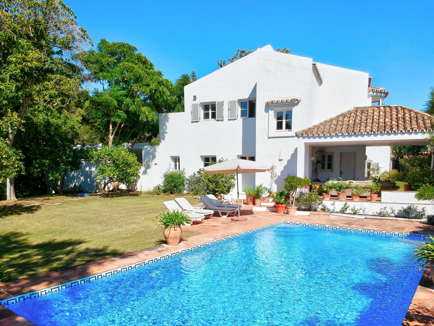 Villa in San Roque Club - view 1