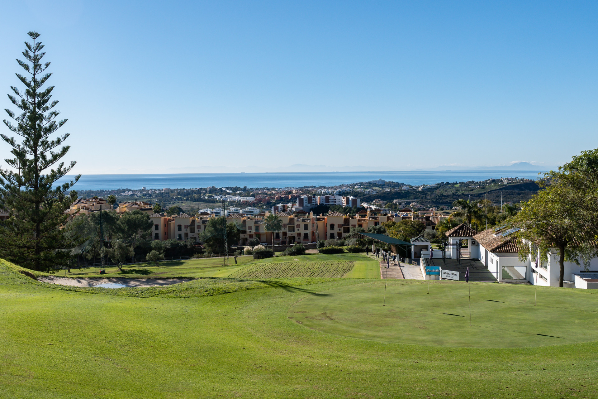 Villa in Malaga - view 1