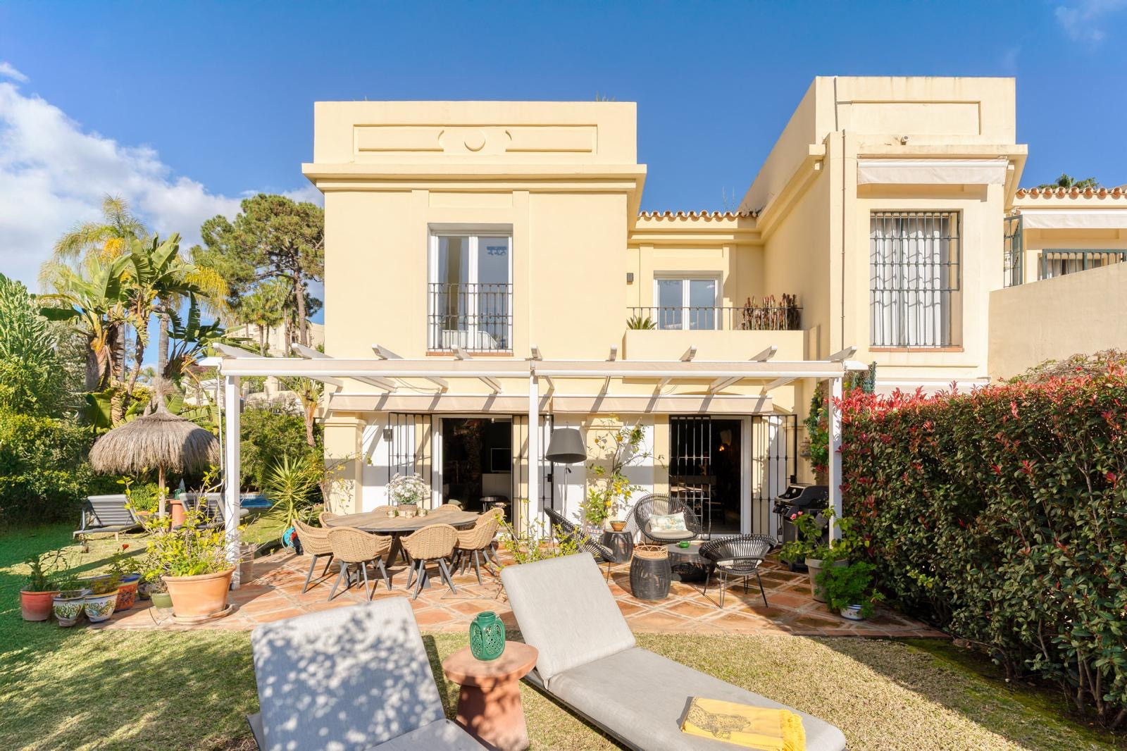 House in Benahavis - view 1