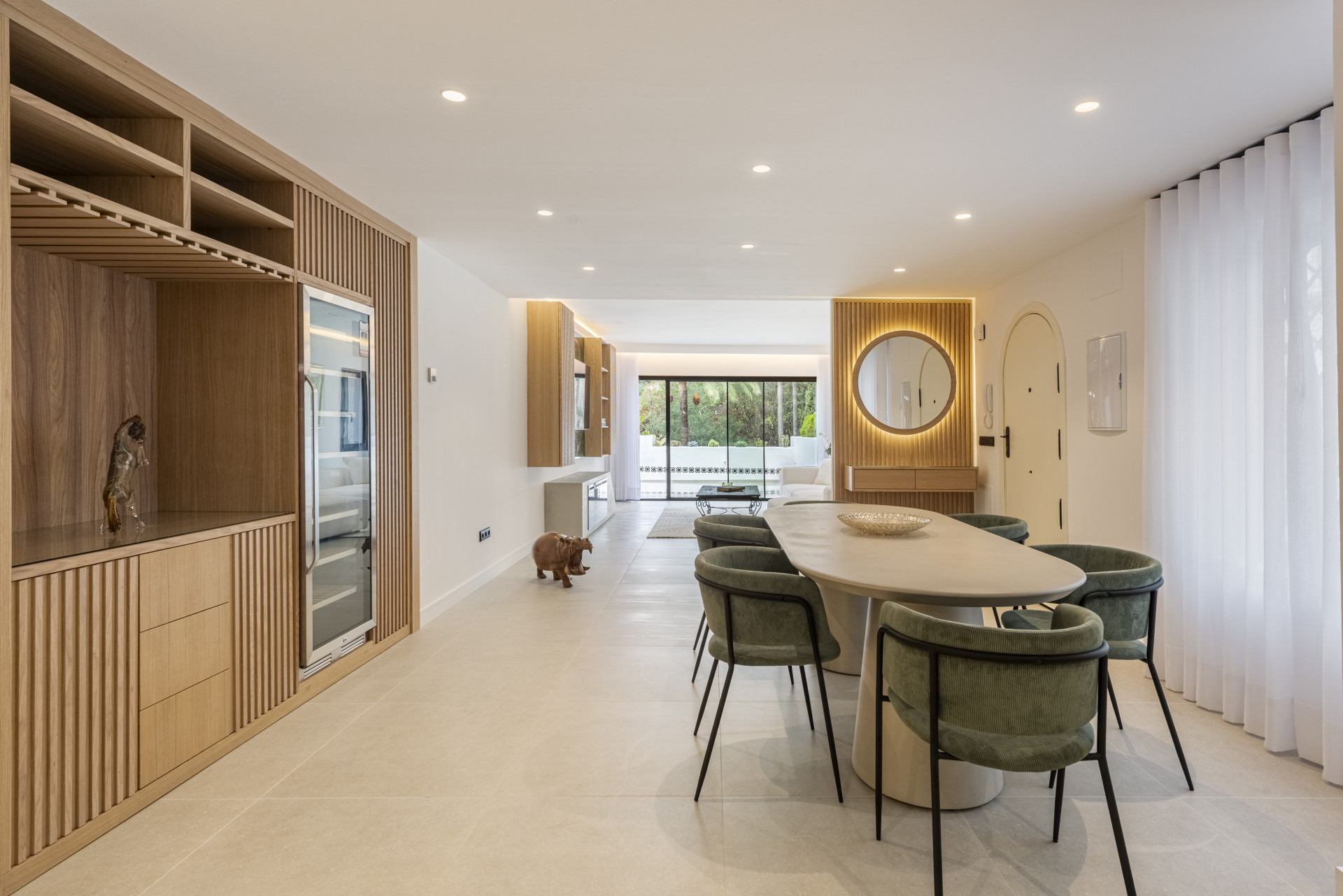 Apartment in Nueva Andalucia - view 1