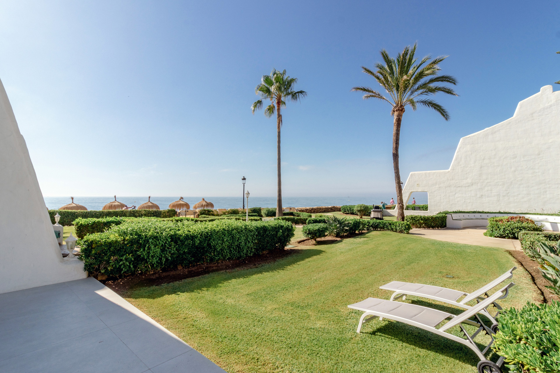 House in Marbella Del Este - view 1
