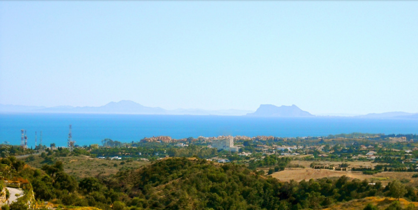 Land in Estepona - view 1