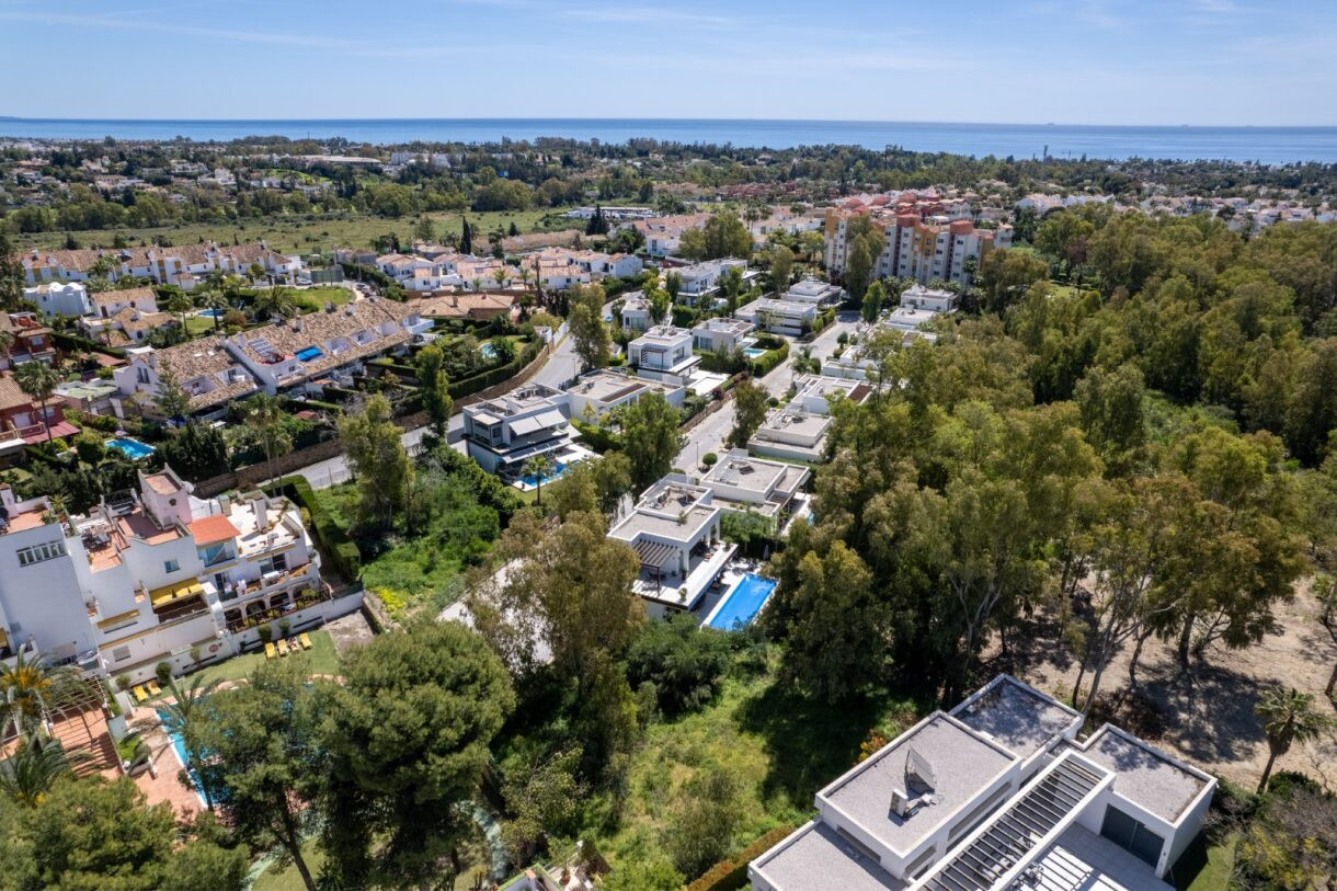 Land in Atalaya Isdabe - view 1