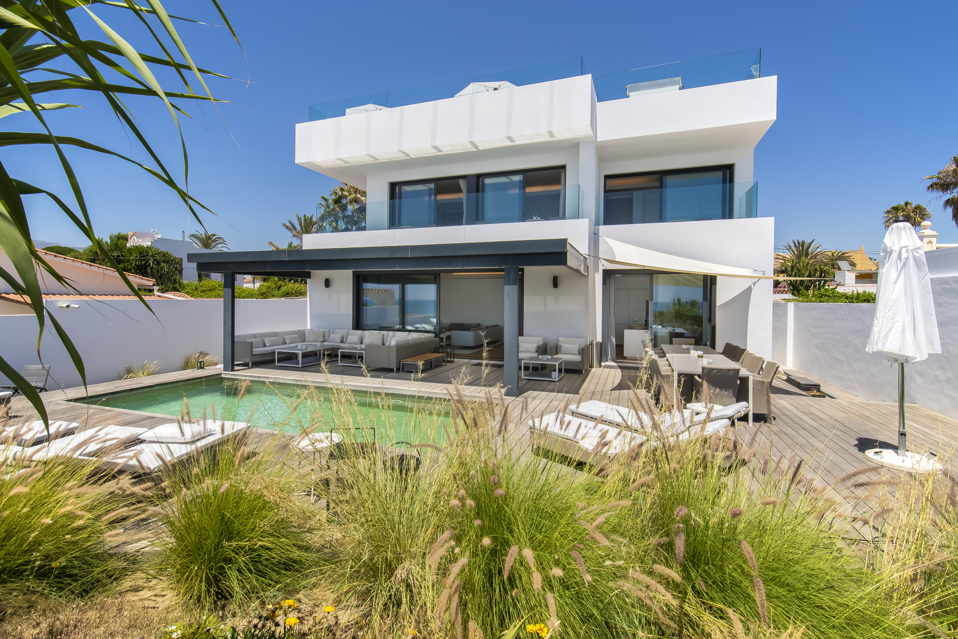 Villa in Marbella - view 1