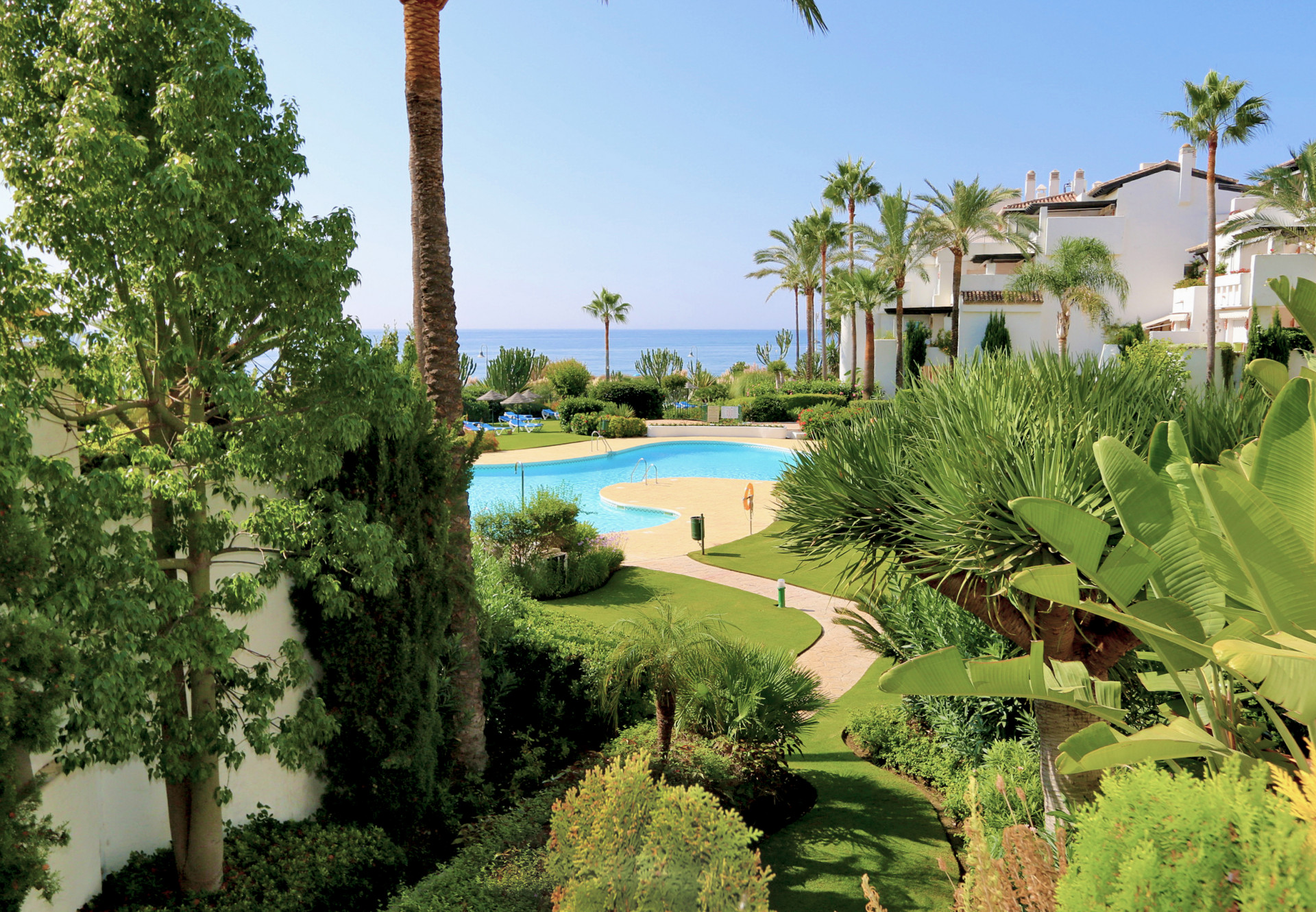 Apartment in Estepona - view 1