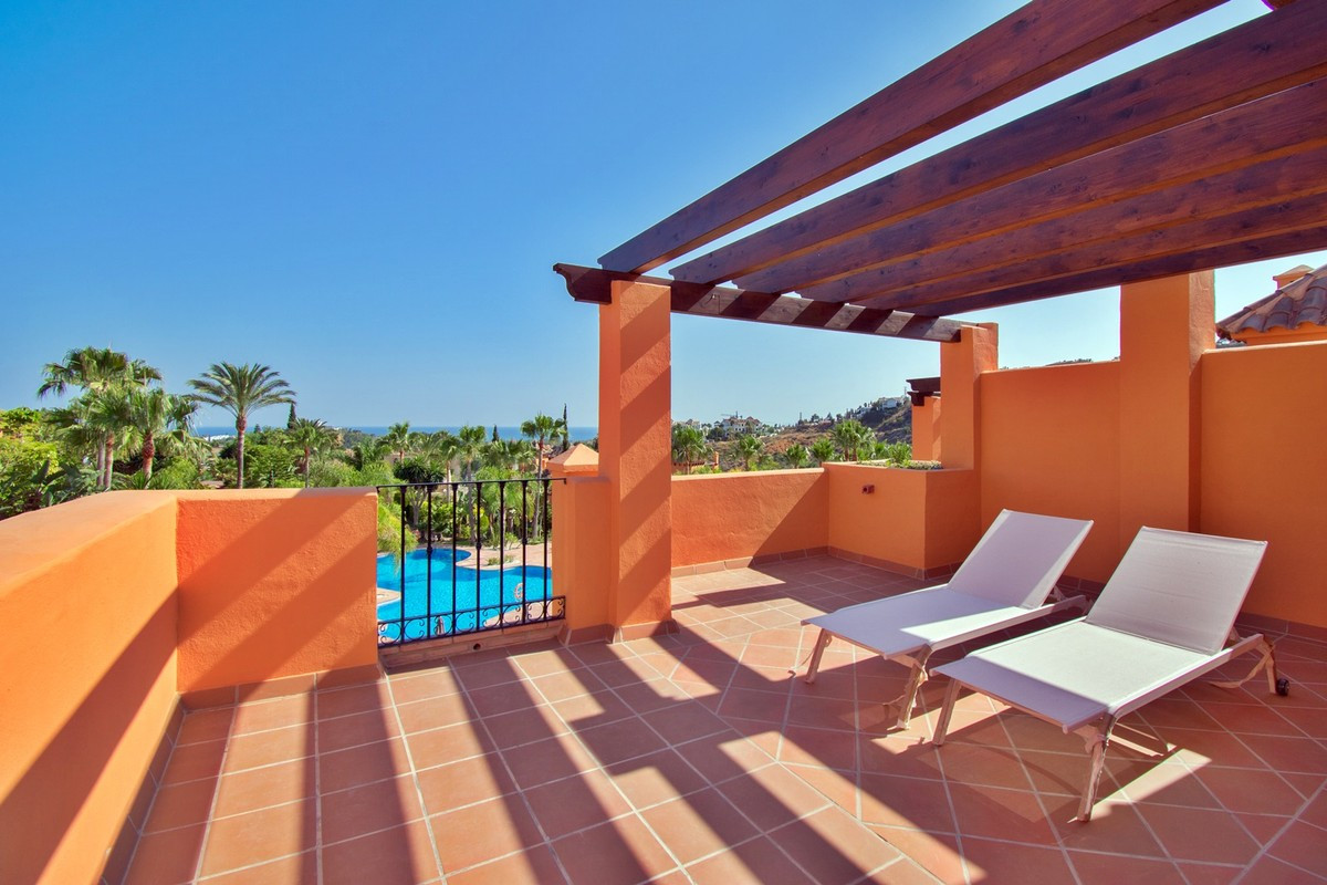 House in Estepona - view 1